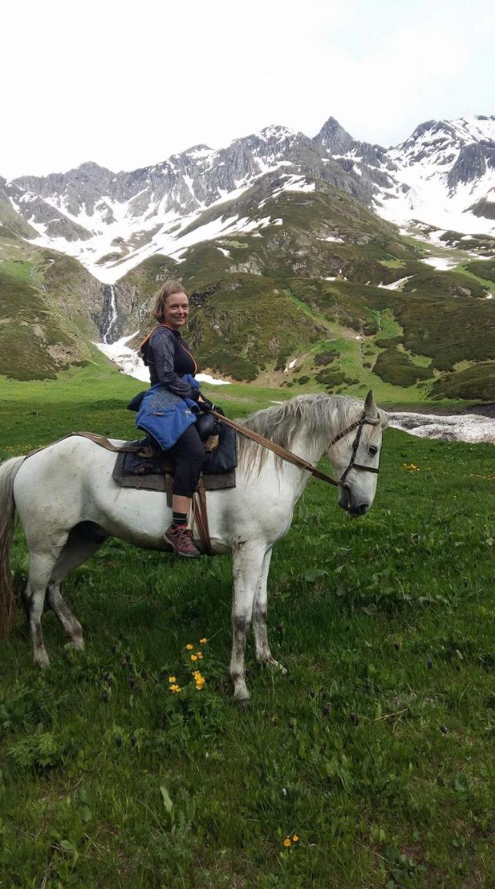 Ushguli Hotel Riho Eksteriør bilde
