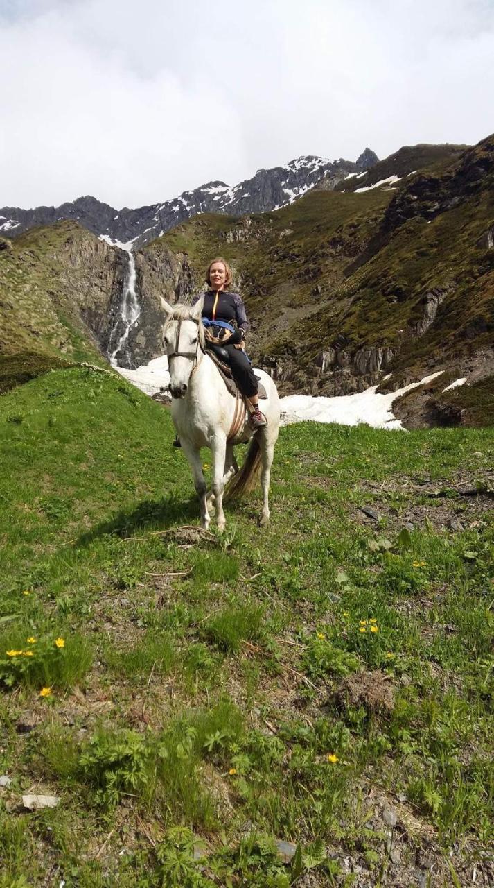 Ushguli Hotel Riho Eksteriør bilde